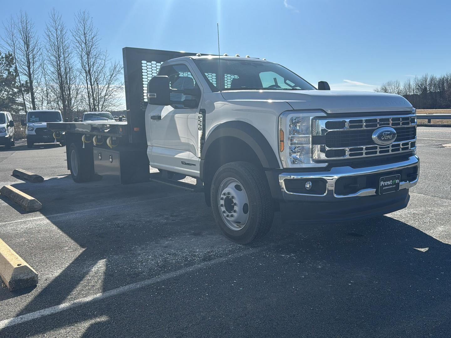 2025 Ford Super Duty F-550 DRW 16' KNAPHEIDE HEAVY DUTY PLATFORM BODY, SLIDING UNDER BODY WINCHES 48" UNDERBODY TOOL BOX