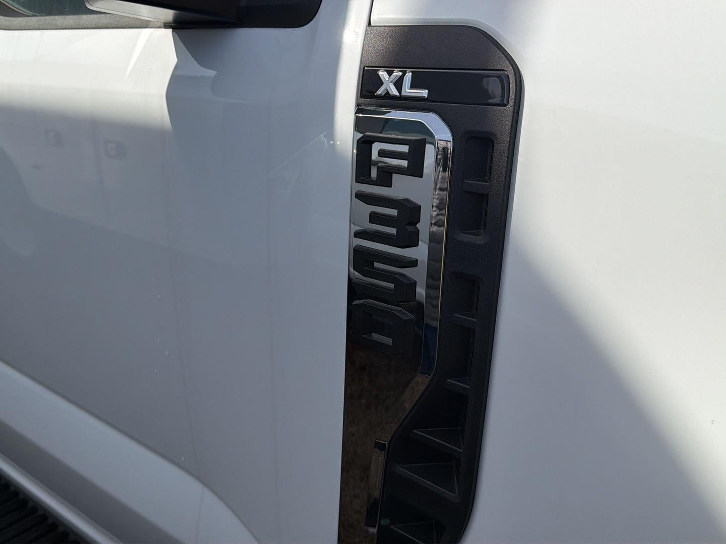 2025 Ford Super Duty F-350 DRW XL