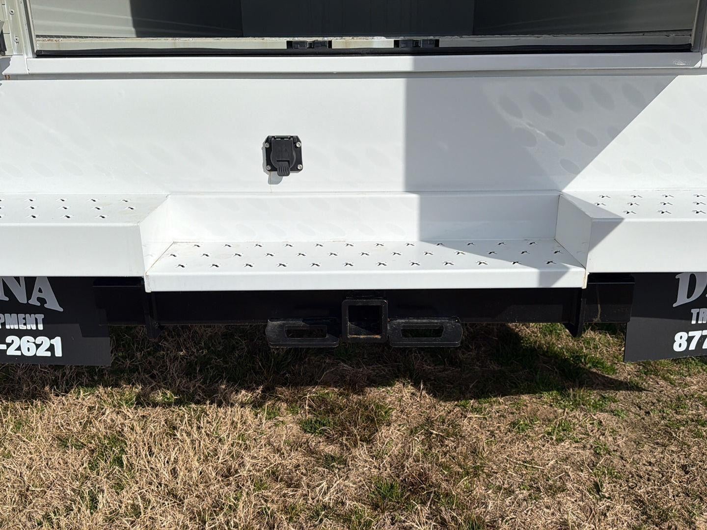 2025 Ford Super Duty F-350 DRW 9' KNAPHEIDE KUV STYLE KC ENCLOSED SERVICE BODY, CLASS V HITCH, MASTER LOCK SYSTEM