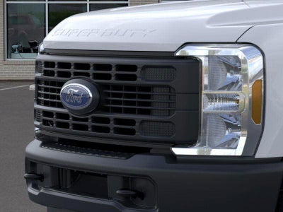2026 Ford Super Duty F-350 DRW XL CHASSIS ONLY