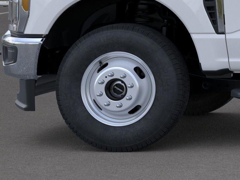 2026 Ford Super Duty F-350 DRW XL CHASSIS ONLY