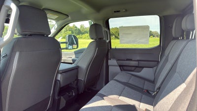 2026 Ford Super Duty F-550 Drw 12' DYNAPRO LANDSCAPE DUMP, FULL CAB SHIELD, MANUAL TARP, COMBO HITCJ, 48" UNDERBODY TOOLBOX