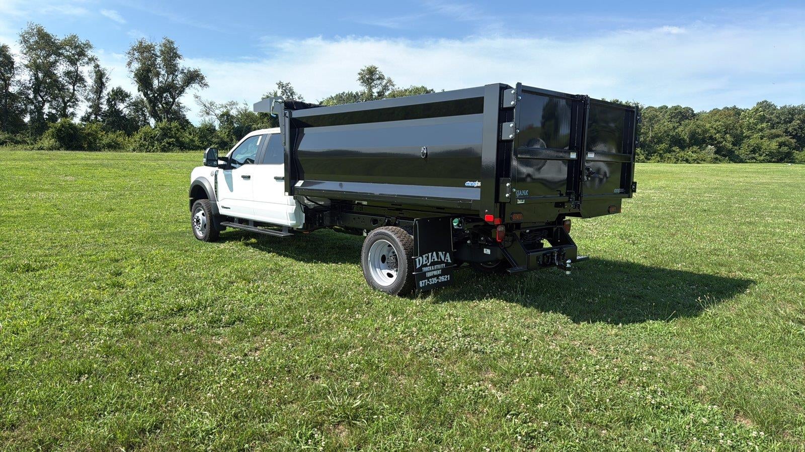 2026 Ford Super Duty F-550 Drw 12' DYNAPRO LANDSCAPE DUMP, FULL CAB SHIELD, MANUAL TARP, COMBO HITCJ, 48" UNDERBODY TOOLBOX