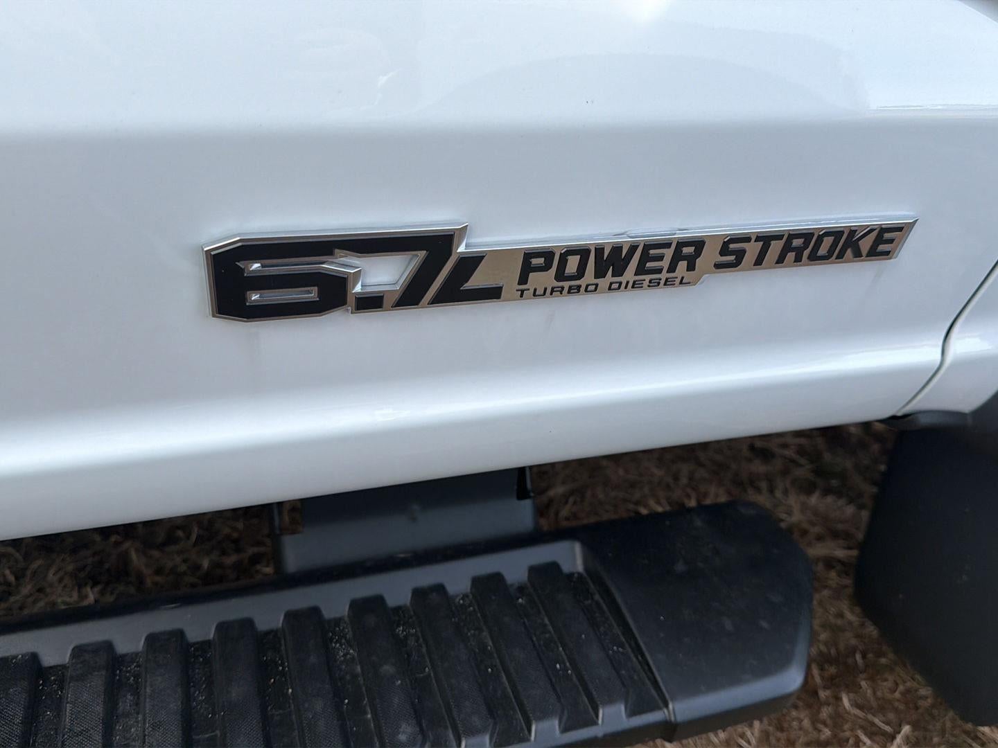 2026 Ford Super Duty F-550 DRW 11' KNAPHEIDE KUV MODEL KC ENCLOSED SERVICE BODY, MASTER LOCKING SYSTEM, CLASS V HITCH