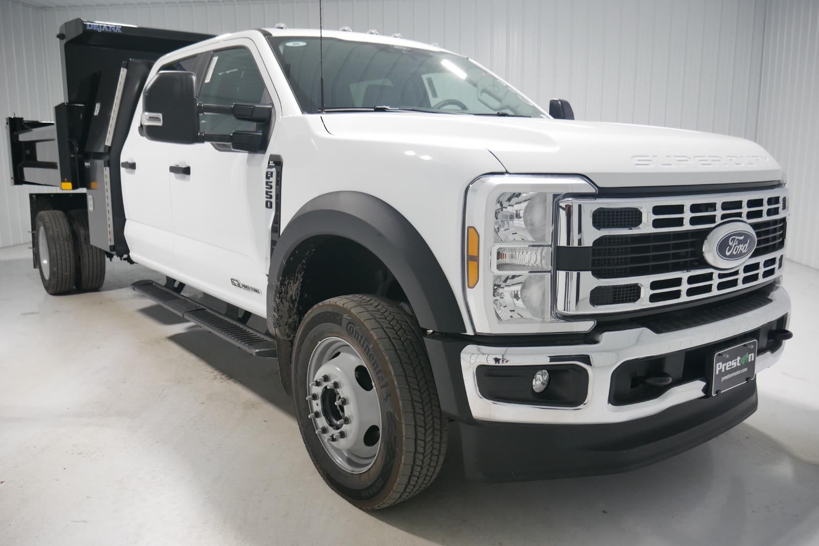 2026 Ford Super Duty F-550 DRW XL