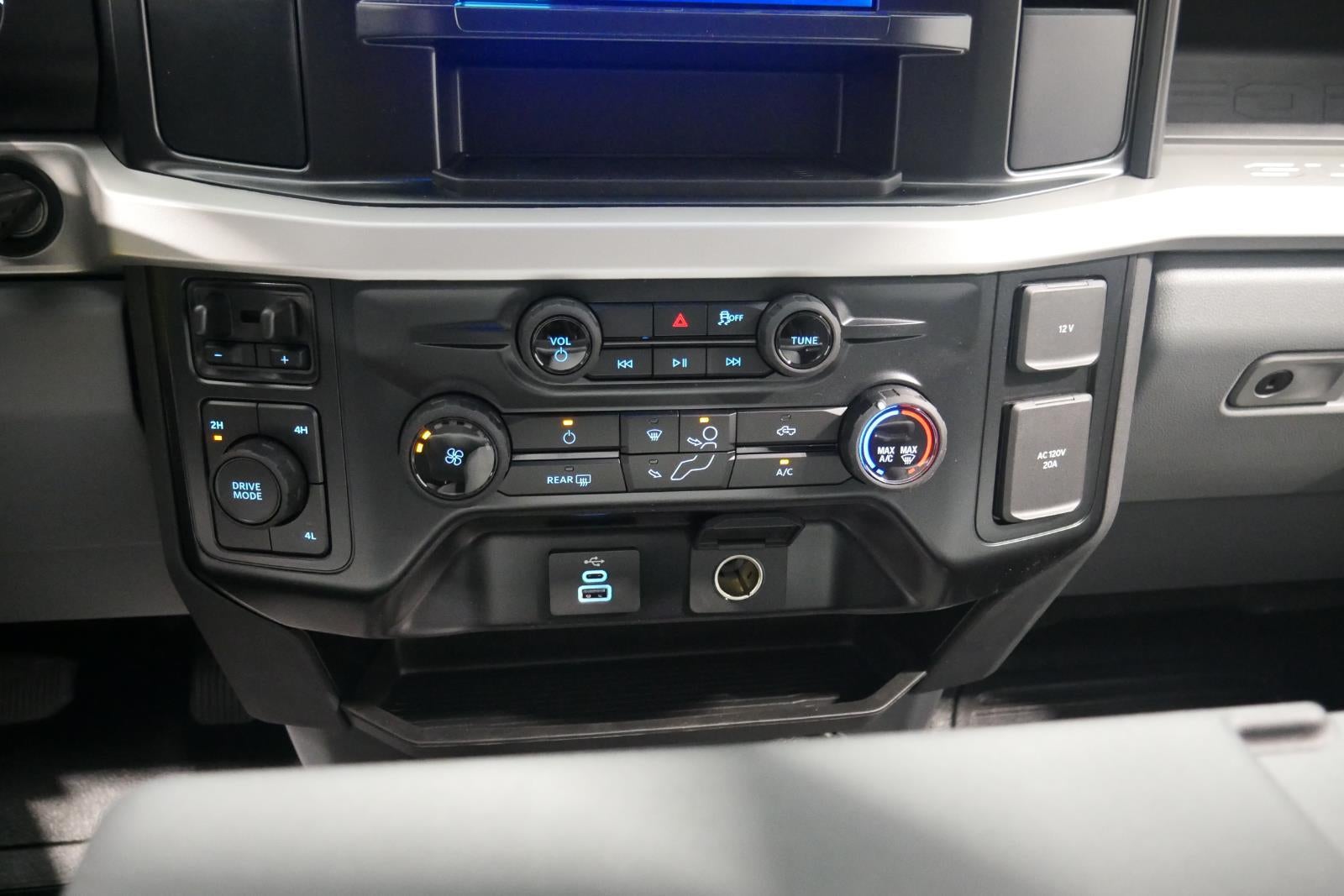 2026 Ford Super Duty F-550 DRW XL