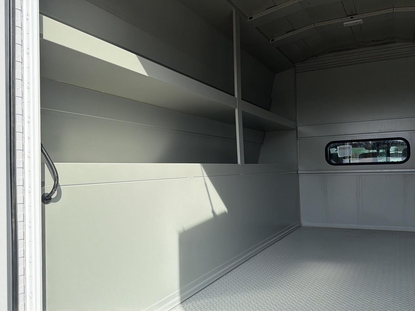 2026 Ford Super Duty F-550 DRW 11' KNAPHEIDE KUV MODEL KC ENCLOSED SERVICE BODY, MASTER LOCKING SYSTEM, CLASS V HITCH