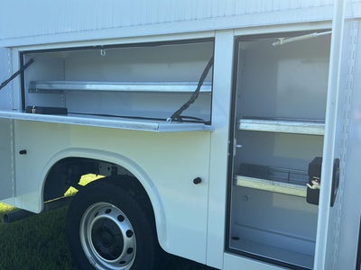 2024 Ford Transit Cutaway T350