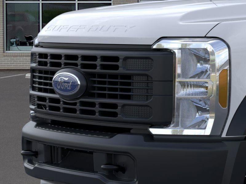 2025 Ford Super Duty F-550 DRW XL CHASSIS ONLY