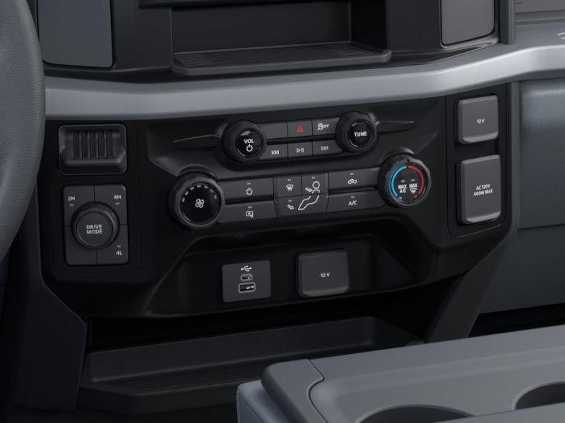 2025 Ford Super Duty F-550 DRW XL