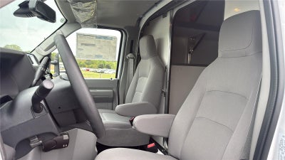 2027 Ford E305t E-350 SRW
