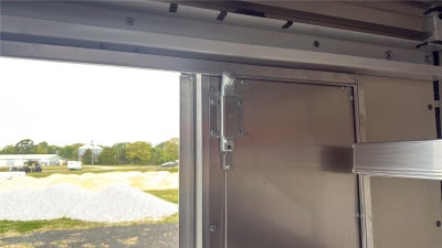 2027 Ford E305t E-350 SRW