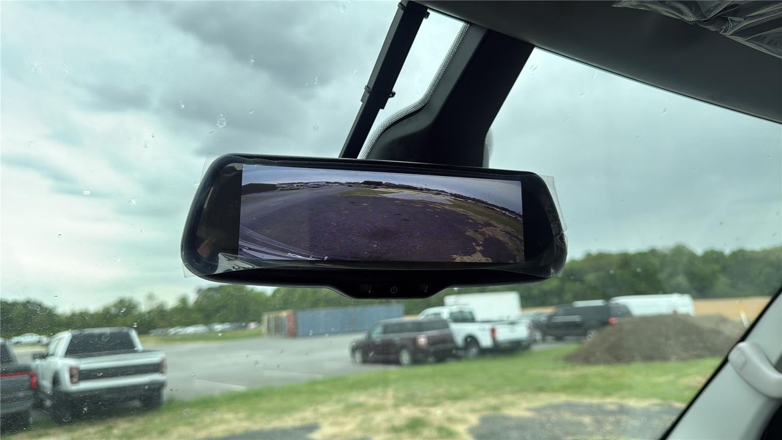 2027 Ford E305t E-350 SRW