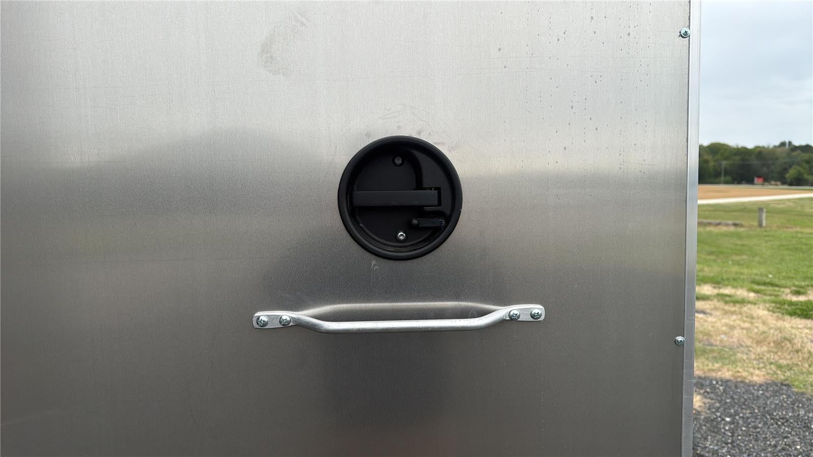 2027 Ford E305t E-350 SRW