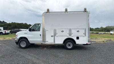 2027 Ford E305t E-350 SRW
