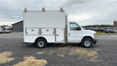 2027 Ford E305t E-350 SRW