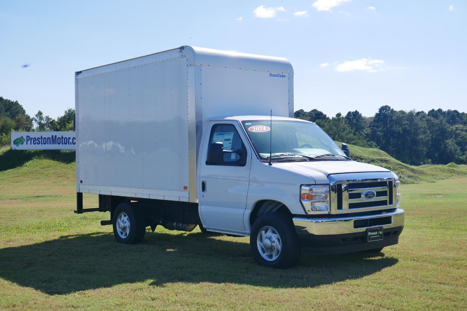 2025 Ford E-Series Cutaway 12' DEJANA DURA CUBE VAN BODY, ROLL UP