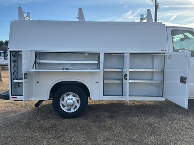 2026 Ford E-Series Cutaway 10' KNAPHEIDE KUV UTILITY VAN, MASTER LOCKING SYSTEM, CLASS V HITCH, 3 BOW LADDER RACK