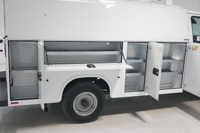 2026 Ford E-Series Cutaway Base