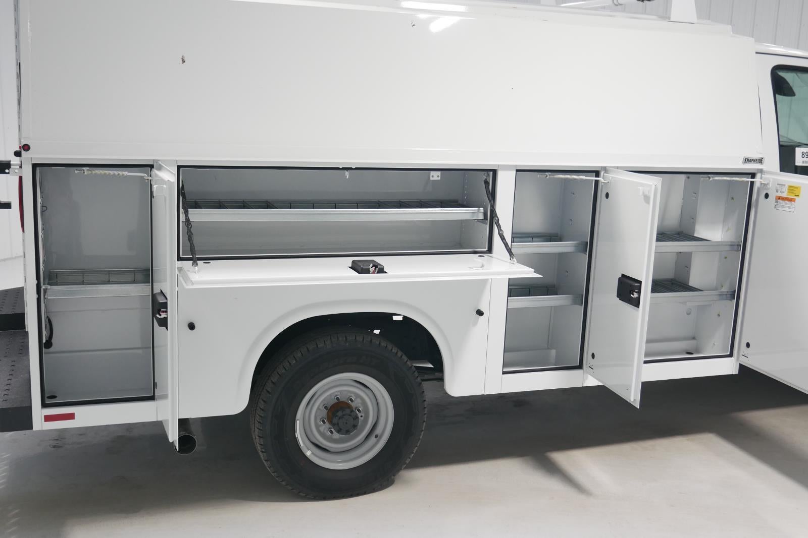 2026 Ford E-Series Cutaway Base