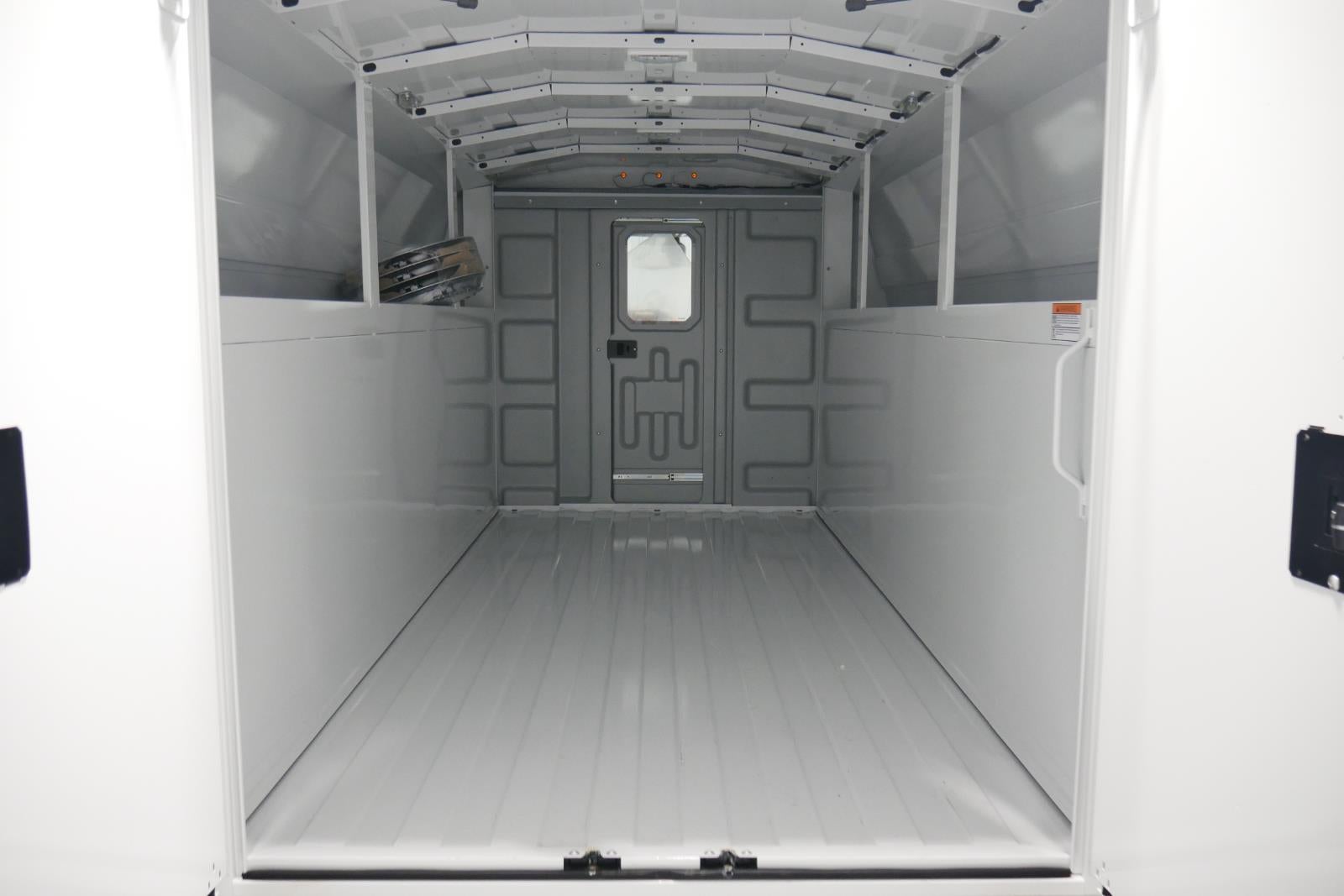 2026 Ford E-Series Cutaway Base