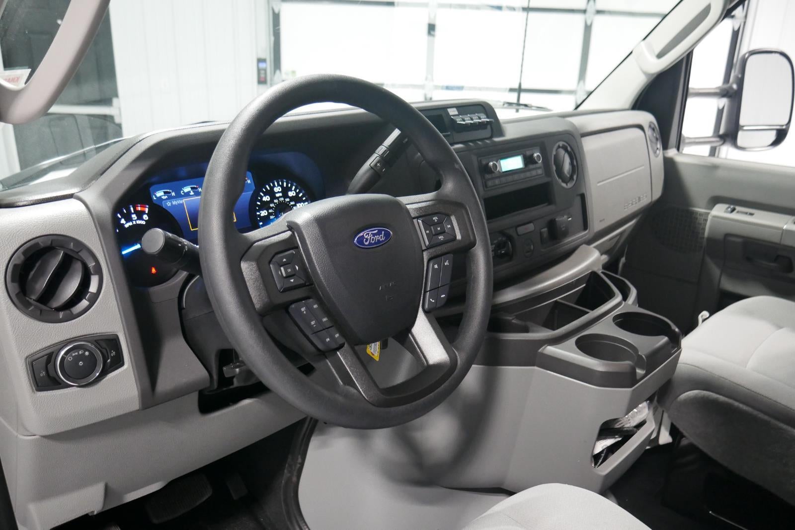 2026 Ford E-Series Cutaway Base