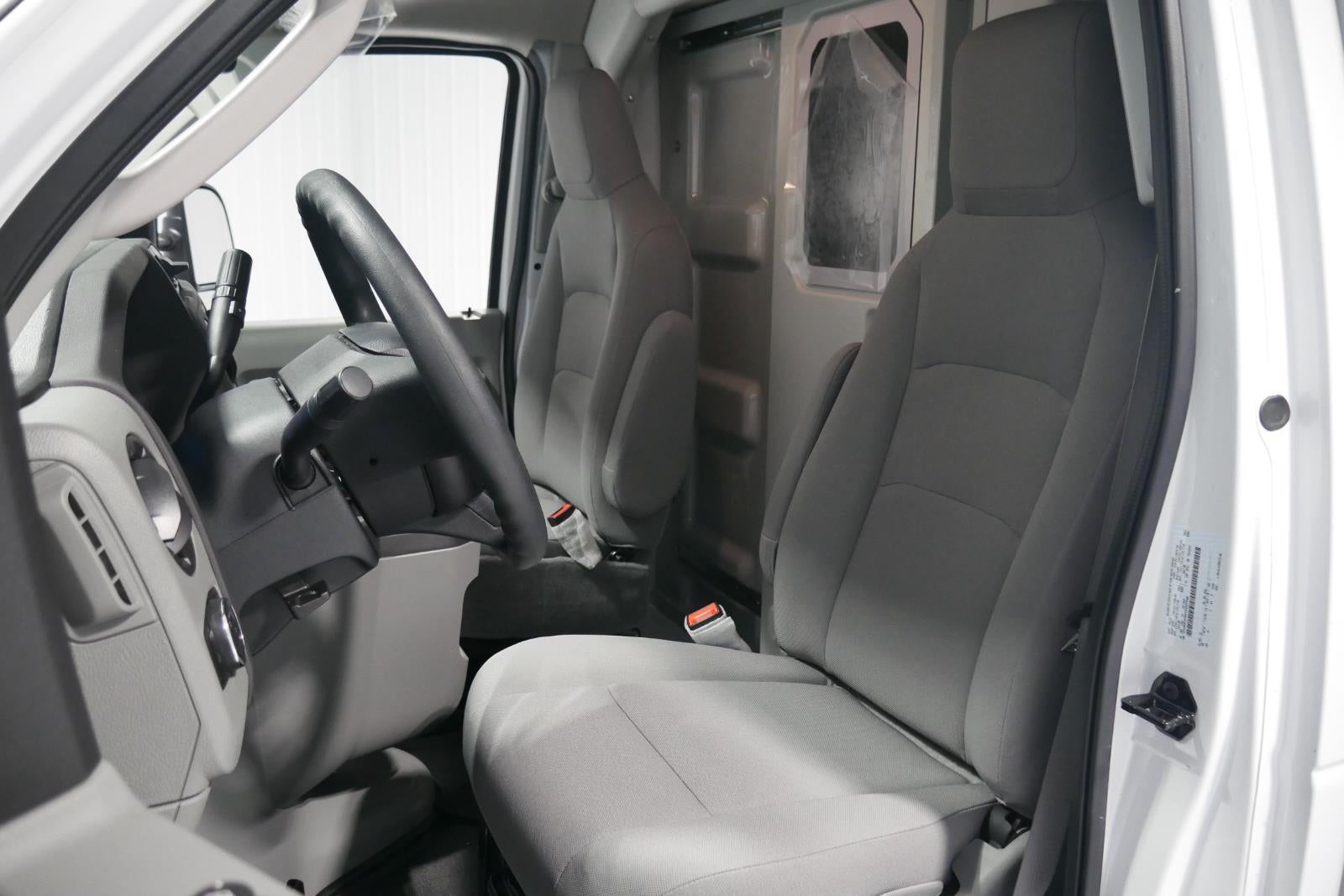 2026 Ford E-Series Cutaway Base