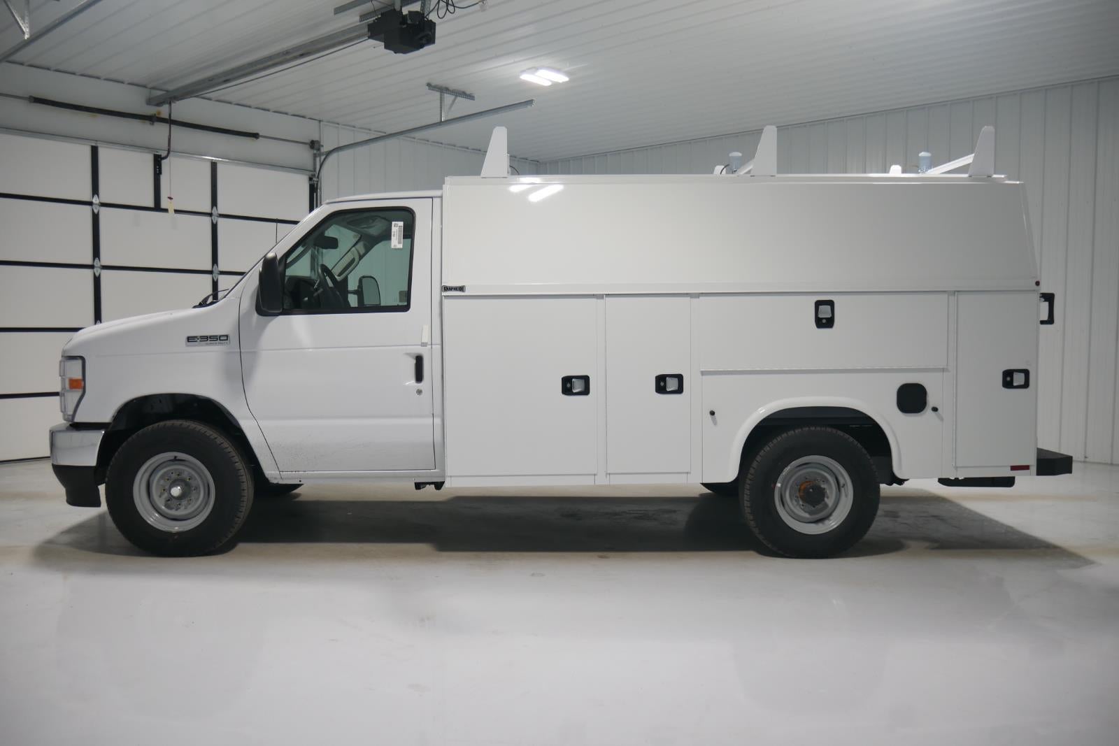 2026 Ford E-Series Cutaway Base