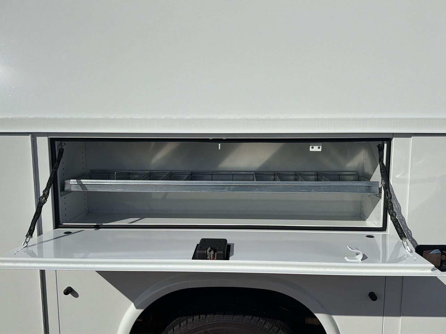 2026 Ford E-Series Cutaway E-350 10FT KNAPHEIDE KUV ENCLOSED SERVICE BODY, 3 BOW LADDER RACK CLASS V HITCH MASTER LOCK SYSTEM