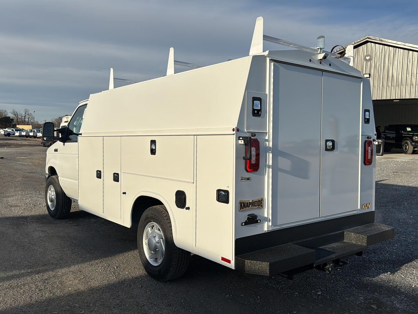 2026 Ford E-Series Cutaway Base