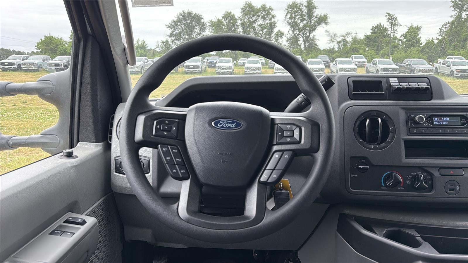 2026 Ford E-Series Cutaway 10' KNAPHEIDE KUV BODY BACK UP CAMERA CLASS V RECEIVER HITCH 3 BOW LADDER RACK