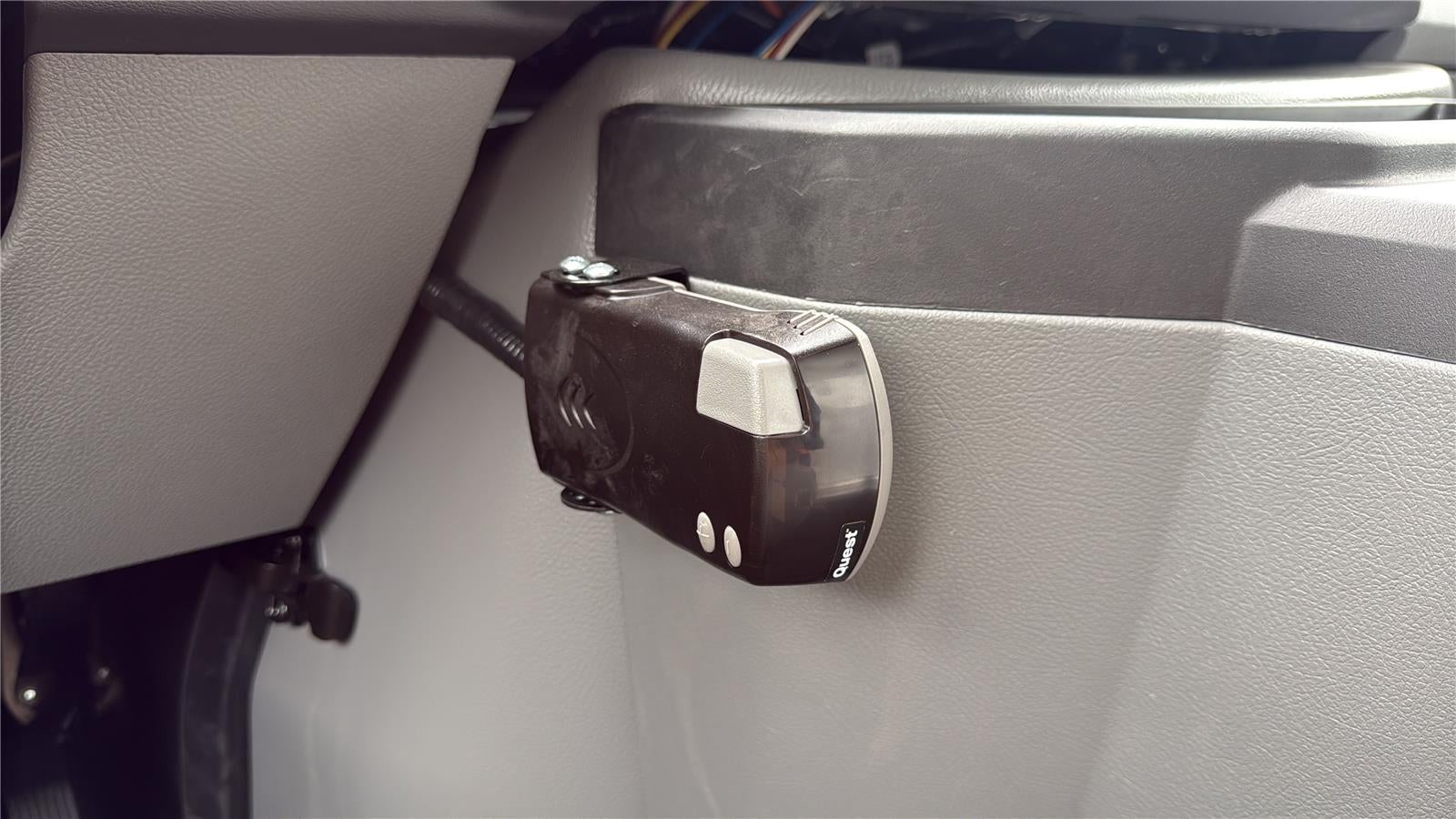 2027 Ford E305t E-350 SRW