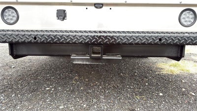 2027 Ford E305t E-350 SRW