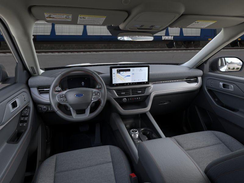 2026 Ford Explorer Xlt