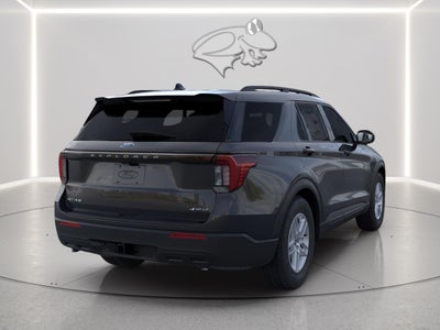 2026 Ford Explorer Xlt