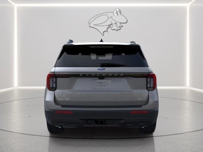 2026 Ford Explorer Xlt