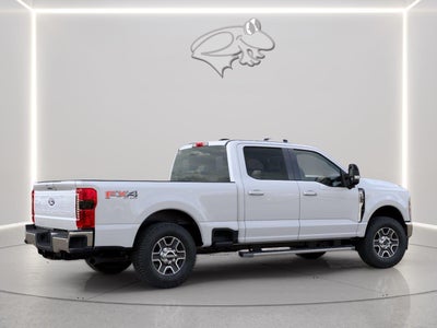2027 Ford F-250 F-250® Lariat®