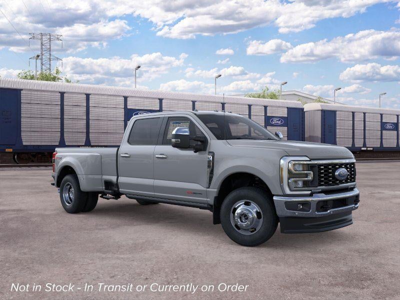 2026 Ford Super Duty F-350 DRW Lariat