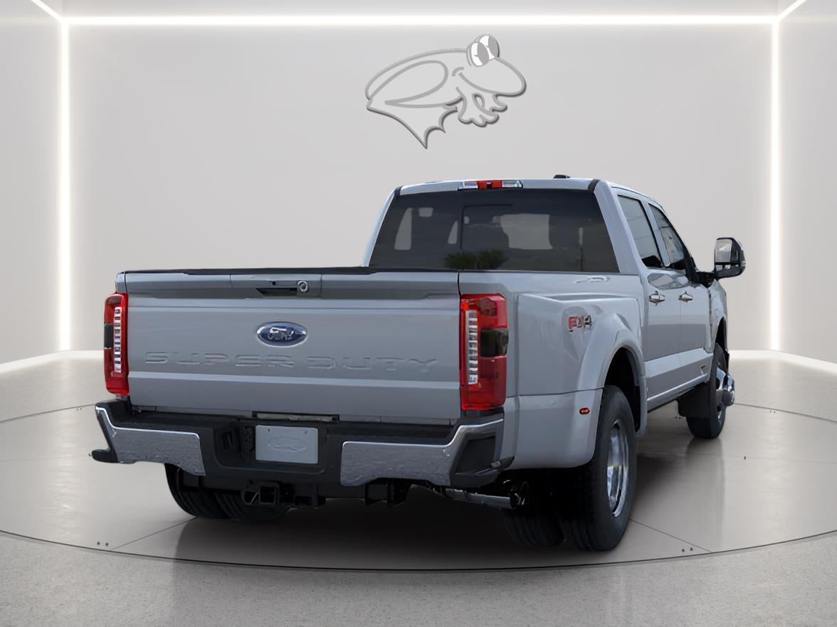 2026 Ford Super Duty F-350 DRW Lariat
