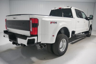 2025 Ford Super Duty F-350 DRW Platinum