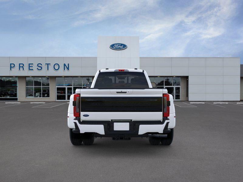 2026 Ford Super Duty F-350 DRW Platinum