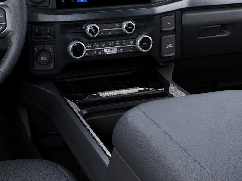 2027 Ford Super Duty F-350 DRW Lariat