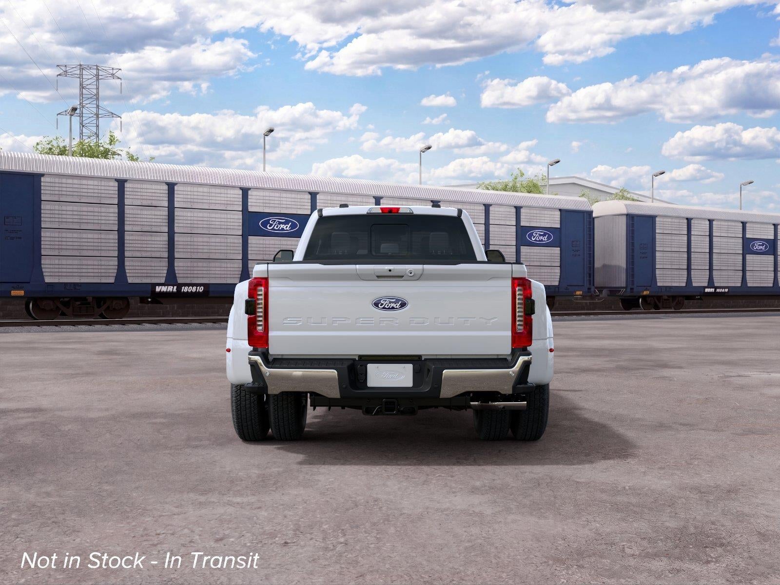 2027 Ford Super Duty F-350 DRW Lariat