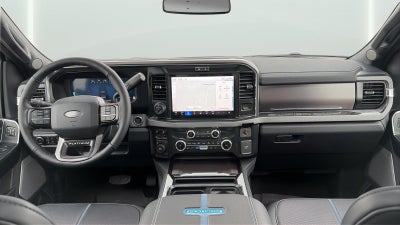 2027 Ford Super Duty F-450 Drw Platinum