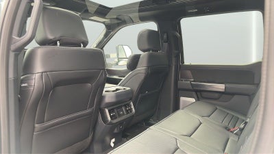 2027 Ford Super Duty F-450 Drw Platinum
