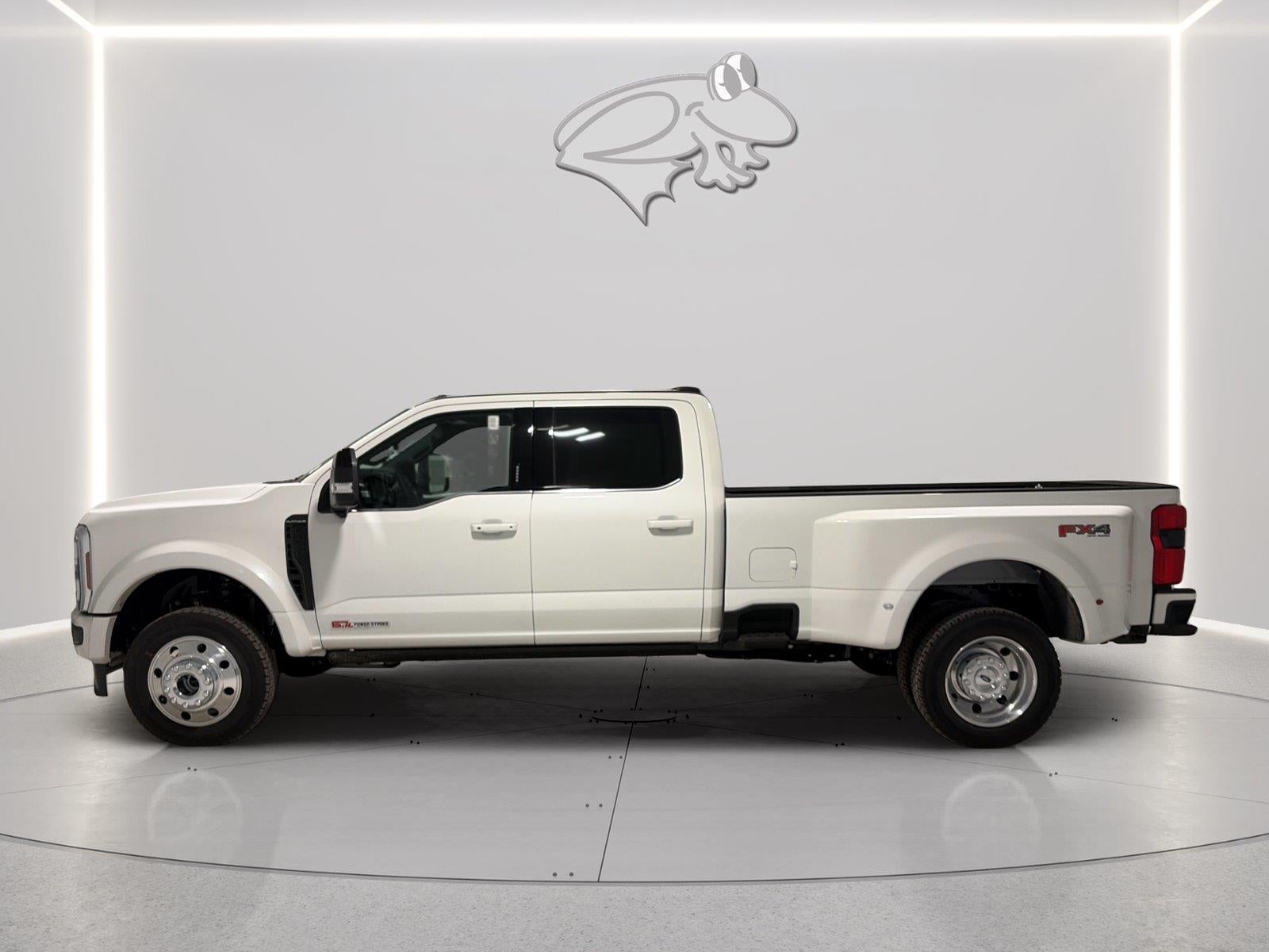 2027 Ford Super Duty F-450 Drw Platinum