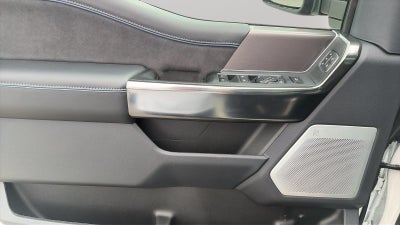 2027 Ford Super Duty F-450 Drw Platinum