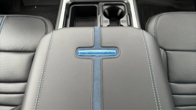 2027 Ford Super Duty F-450 Drw Platinum