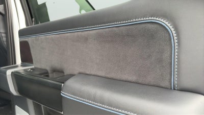 2027 Ford Super Duty F-450 Drw Platinum