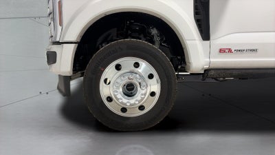 2027 Ford Super Duty F-450 Drw Platinum